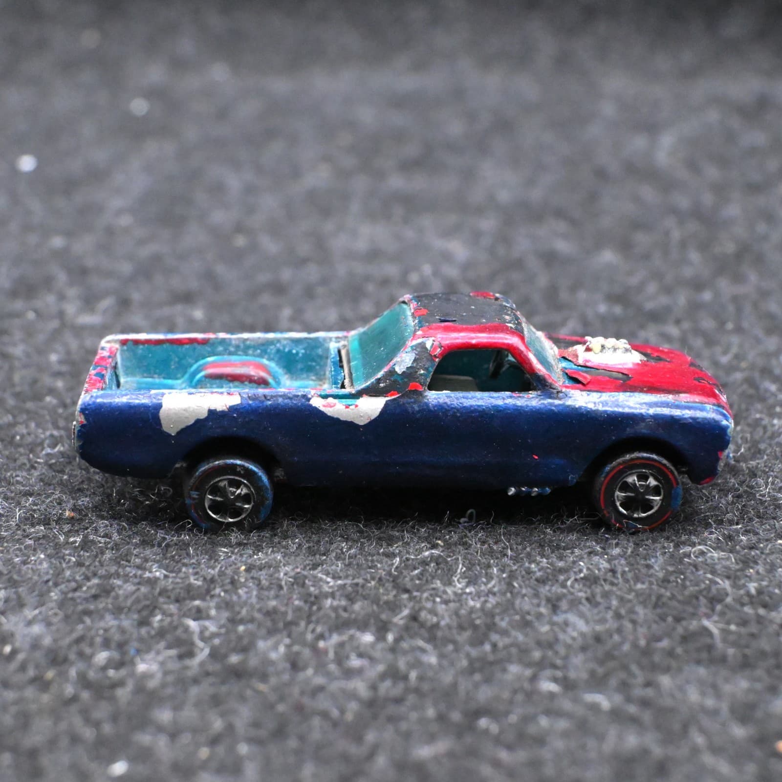 Hot Wheels Redline 1967 Custom Fleetside HK - Thumbnail 4