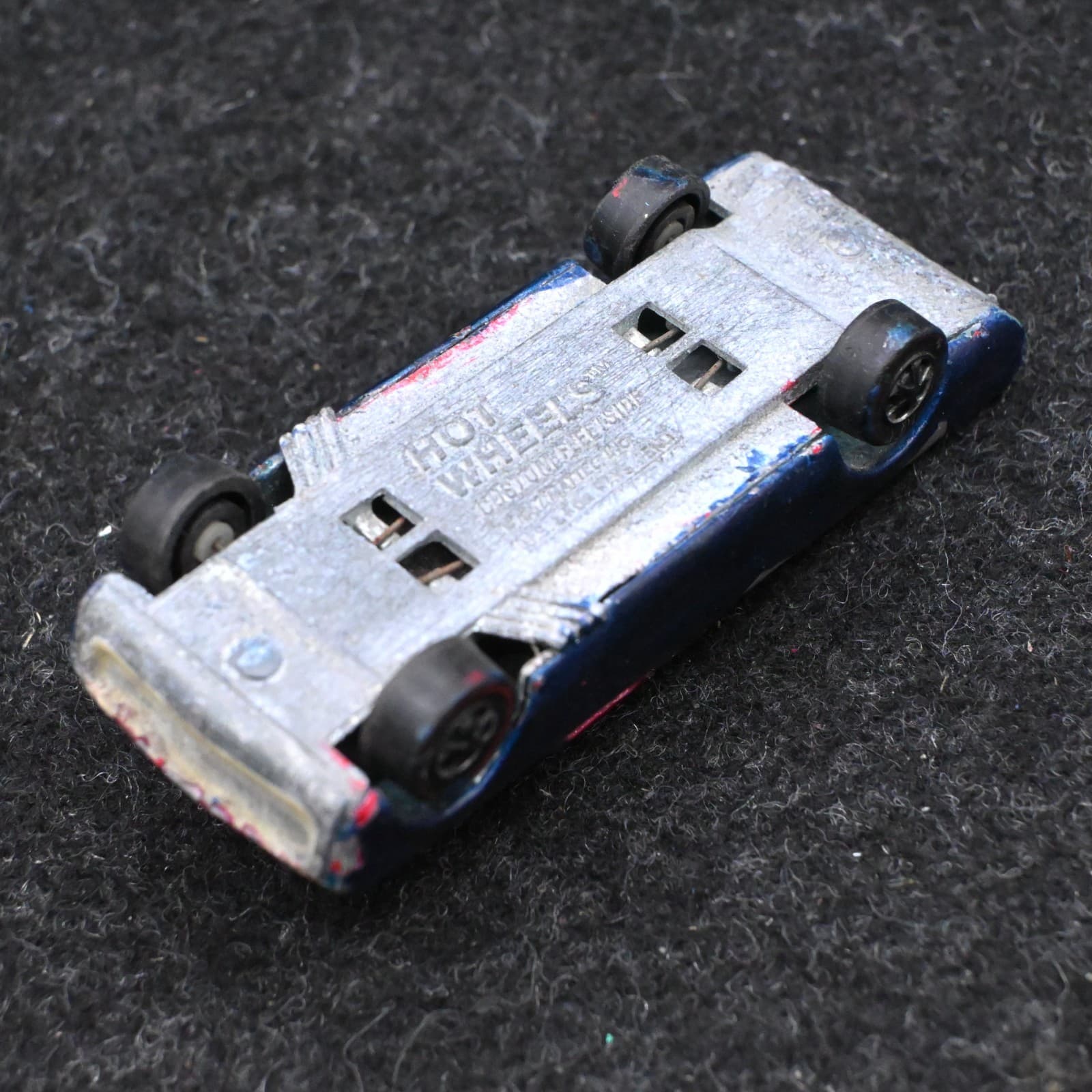 Hot Wheels Redline 1967 Custom Fleetside HK - Thumbnail 8