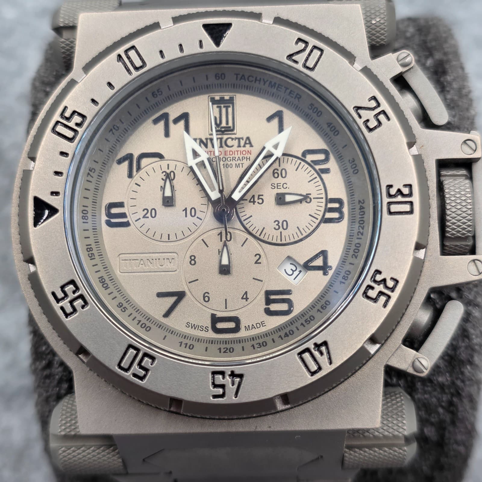 Invicta Jason Taylor Titanium 38mm Men Watch Model 14478 Limited Edition 629/999 - Thumbnail 2