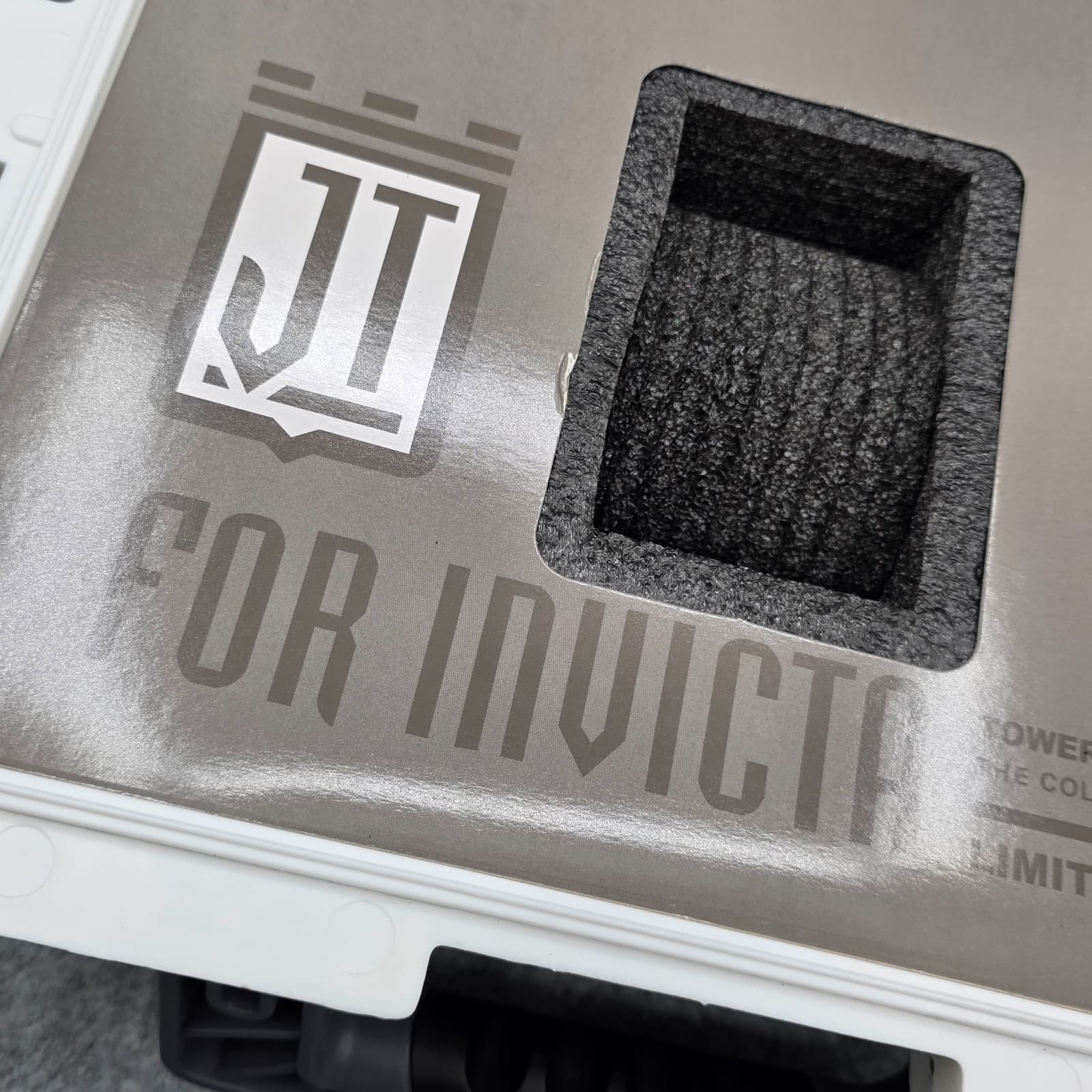 Invicta Jason Taylor JT 1 Watch Slot Case - Thumbnail 11