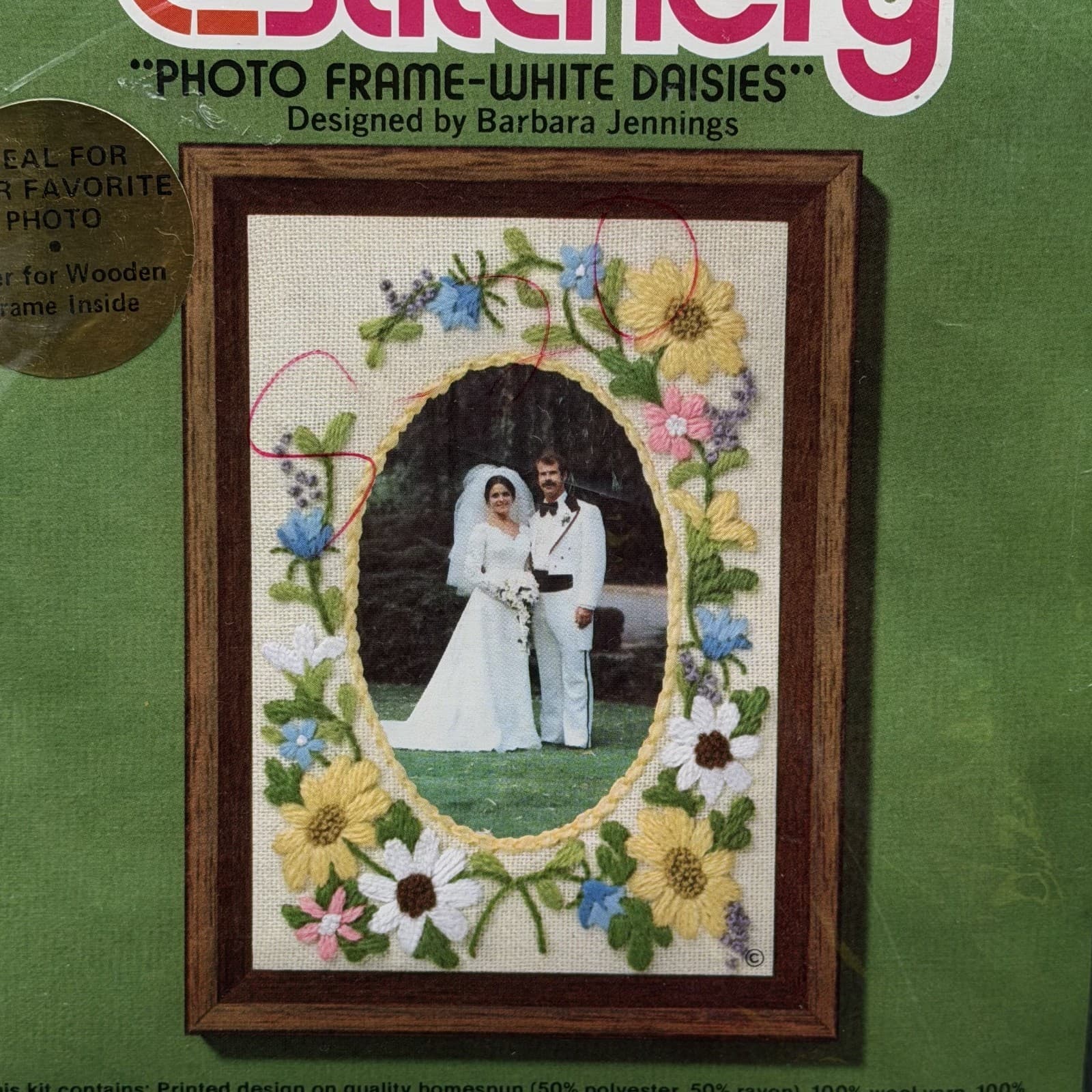 Vtg 1970s Jiffy Stitchery Crewel Embroidery Kit Photo Frame White Daisies USA - Thumbnail 2