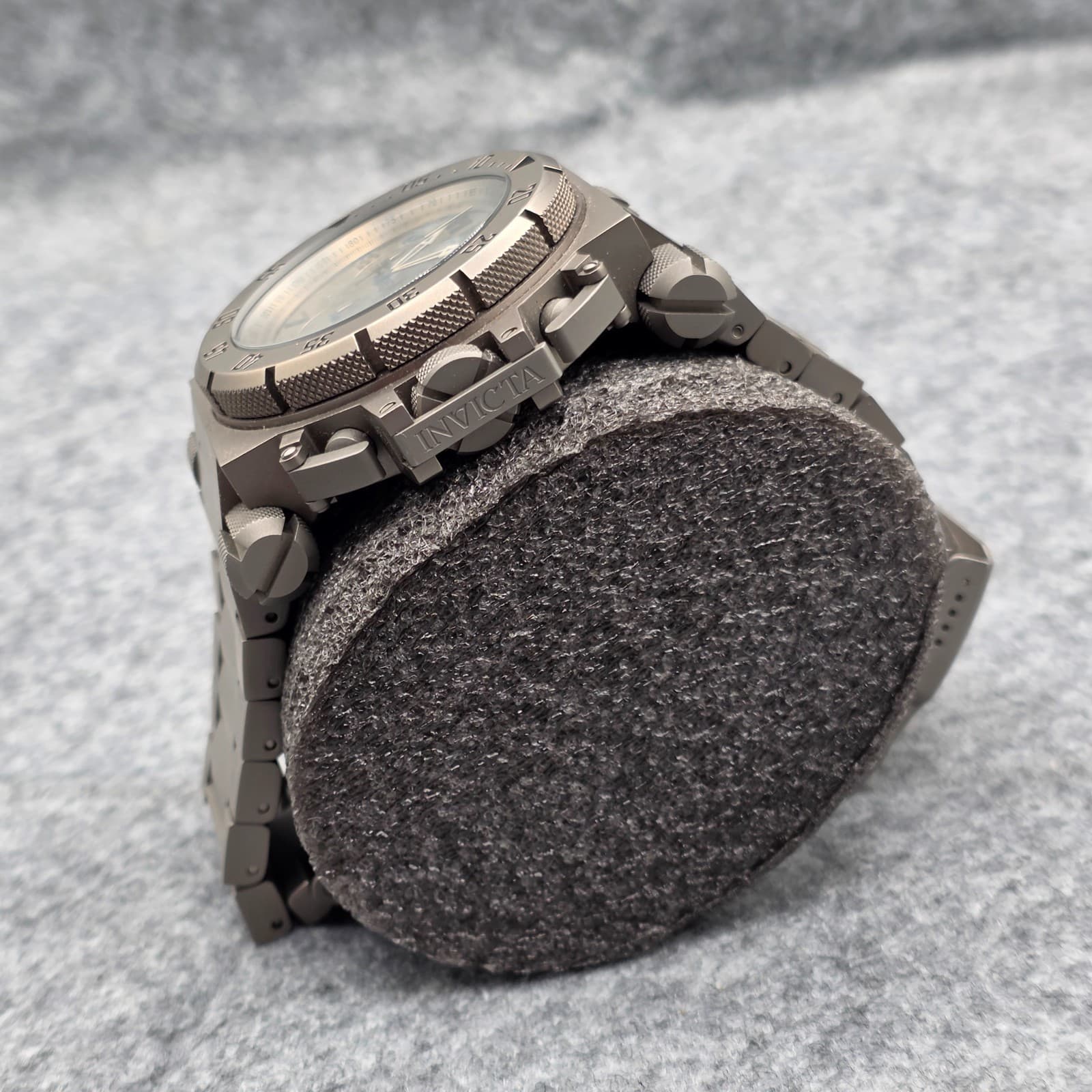Invicta Jason Taylor Titanium 38mm Men Watch Model 14478 Limited Edition 629/999 - Thumbnail 4