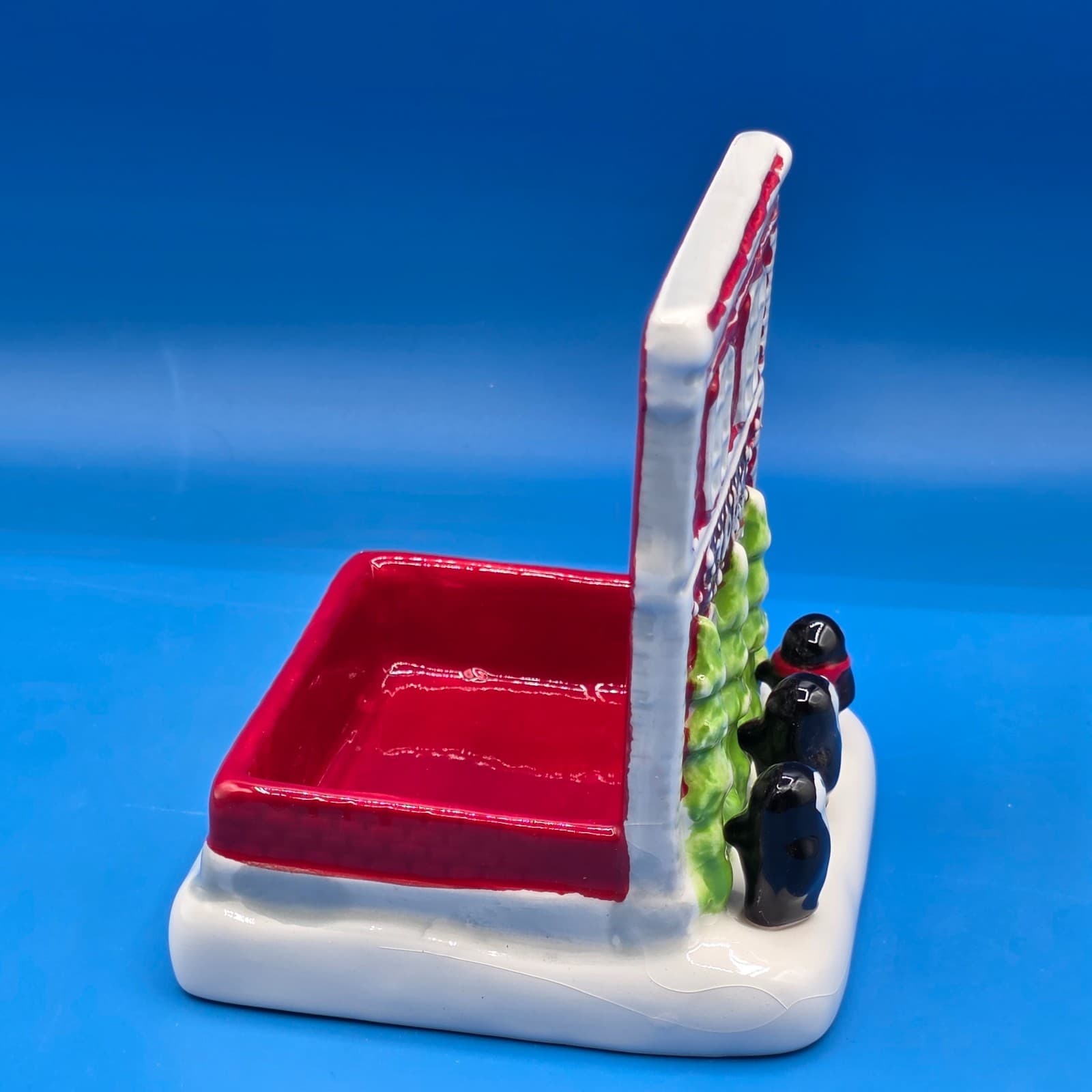 Bath & Body Works Christmas Tree Penguin Ceramic Soap Dish Dispenser Holder - Thumbnail 7