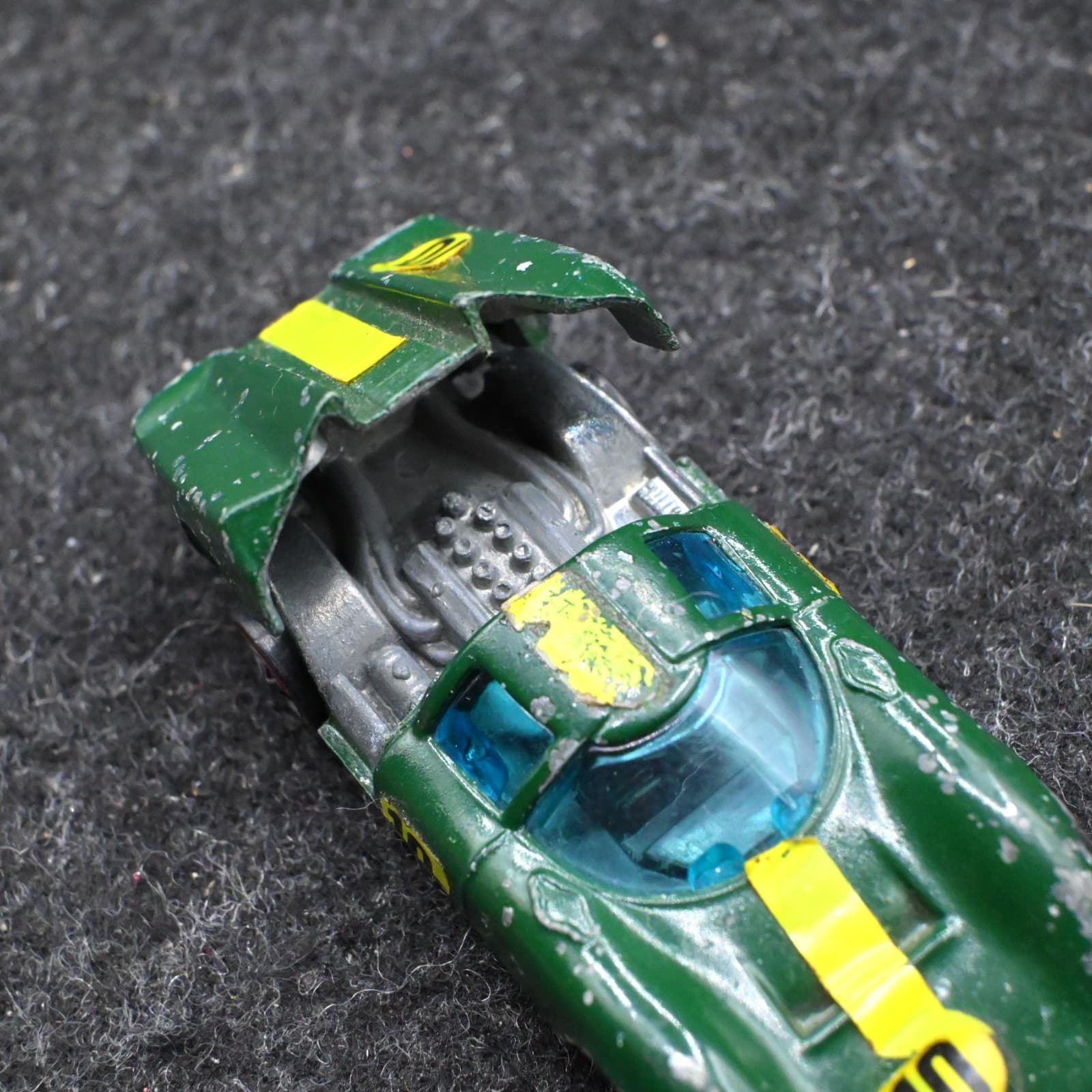 Vintage 1968 Hot Wheels Redline Lola GT70 Green Enamel - Thumbnail 6