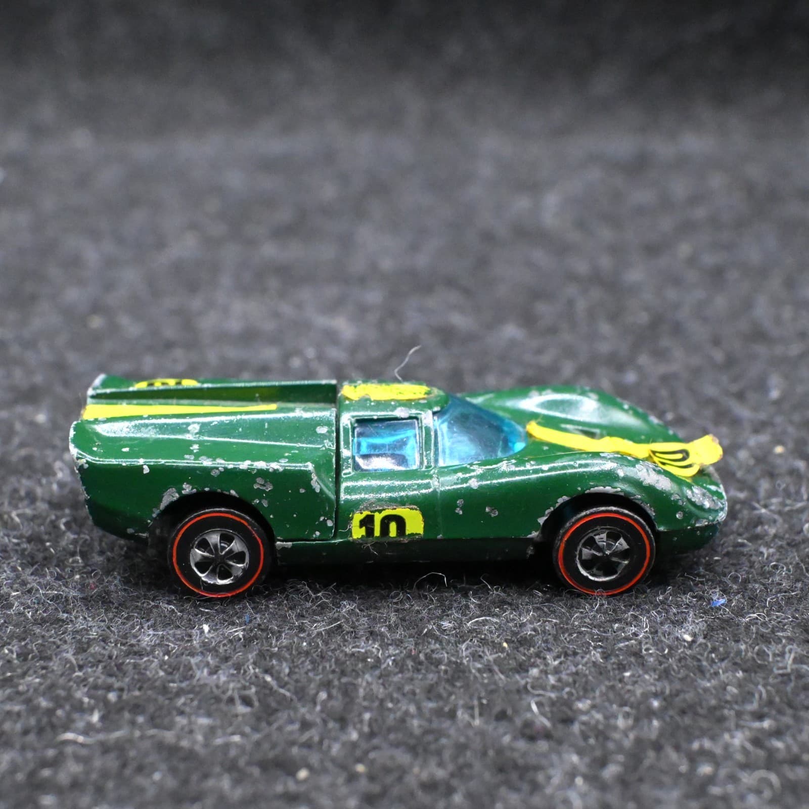 Vintage 1968 Hot Wheels Redline Lola GT70 Green Enamel - Thumbnail 3
