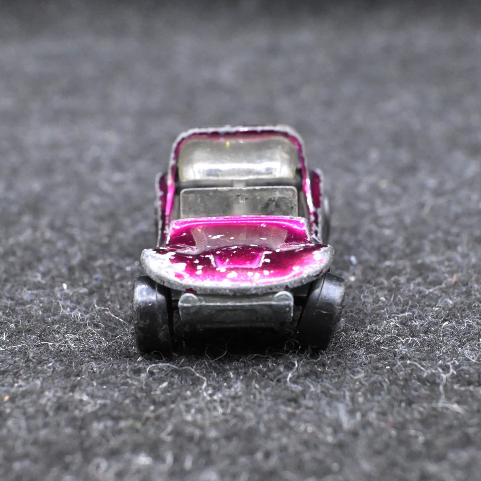 Hot Wheels Car1970 Hot Wheels Redline Sand Crab In Magenta Or Hot Pink Color - Thumbnail 2