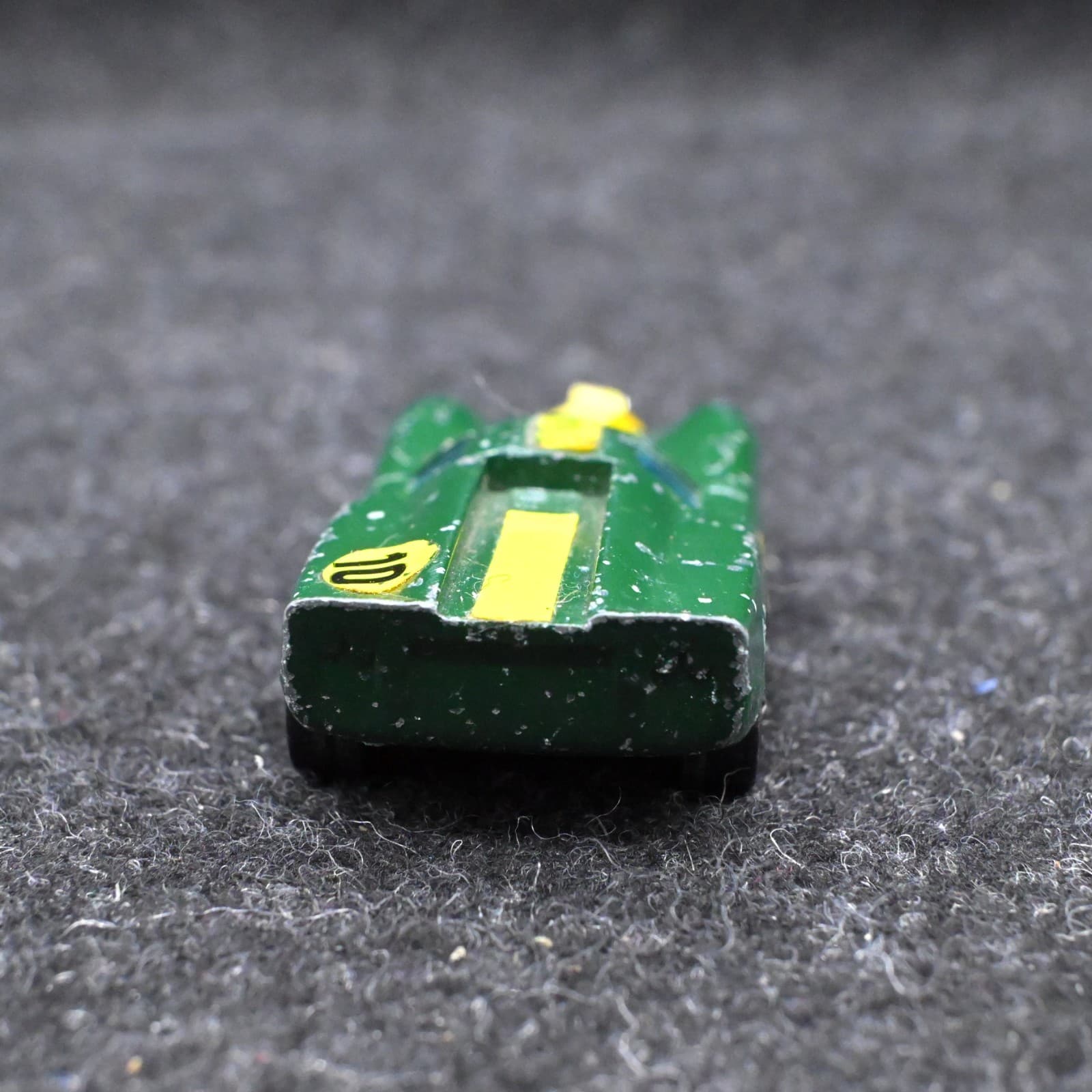 Vintage 1968 Hot Wheels Redline Lola GT70 Green Enamel - Thumbnail 4
