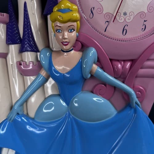 Vintage Disney Princess CINDERELLA BELIEVE IN YOUR DREAMS WALL CLOCK Works - Thumbnail 5