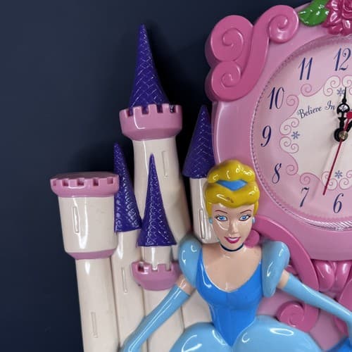Vintage Disney Princess CINDERELLA BELIEVE IN YOUR DREAMS WALL CLOCK Works - Thumbnail 4
