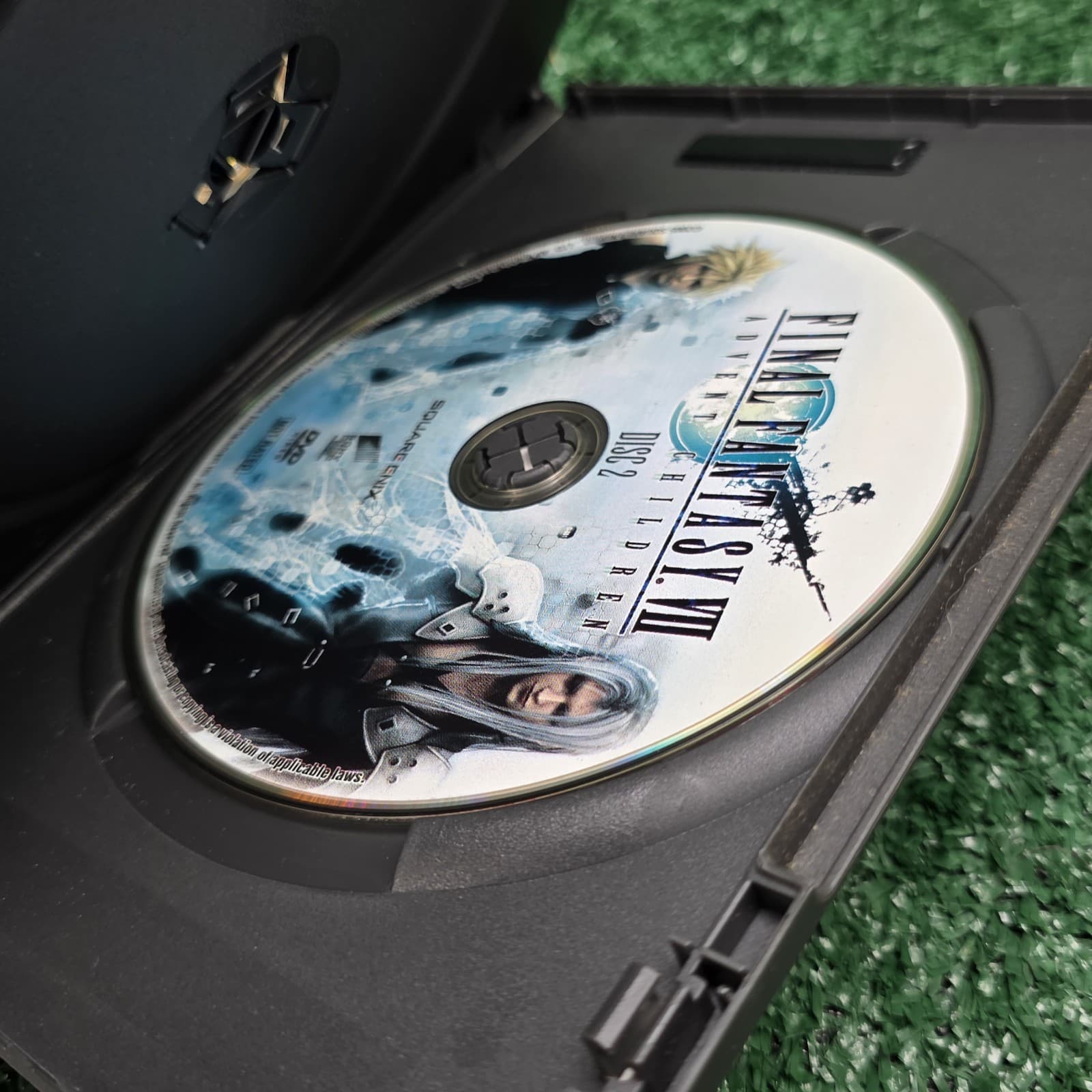 Final Fantasy VII: Advent Children (DVD, 2006, 2-Disc Set) - Thumbnail 5
