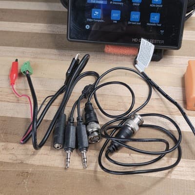 Avycon AIVO-40T4KP 4" HD Touch Screen Display Network Wristband Tester - Thumbnail 2