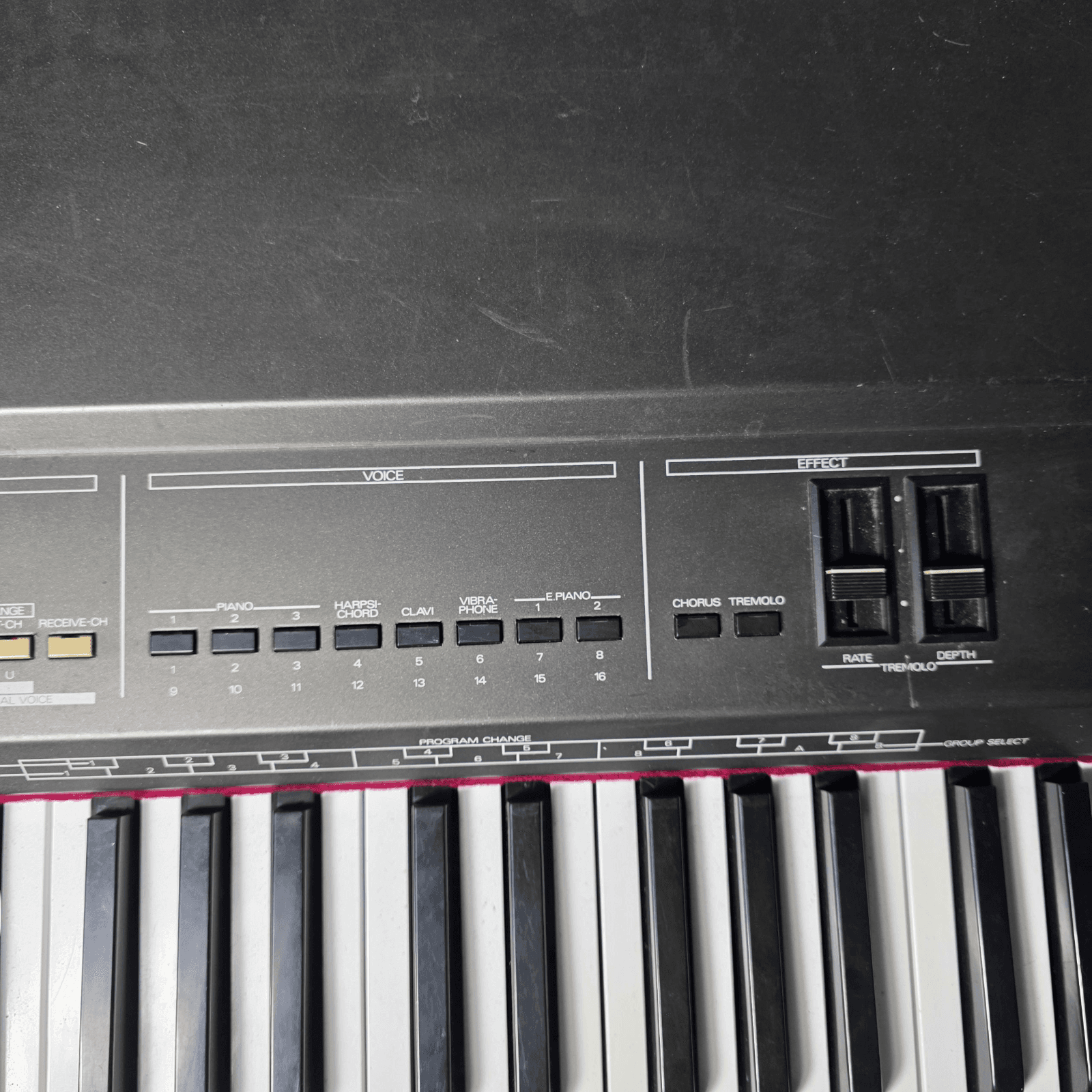 FOR PARTS/REPAIR Vintage Roland Rd-200 Digital Stage Piano 76 Key w/ Hard Case - Thumbnail 7
