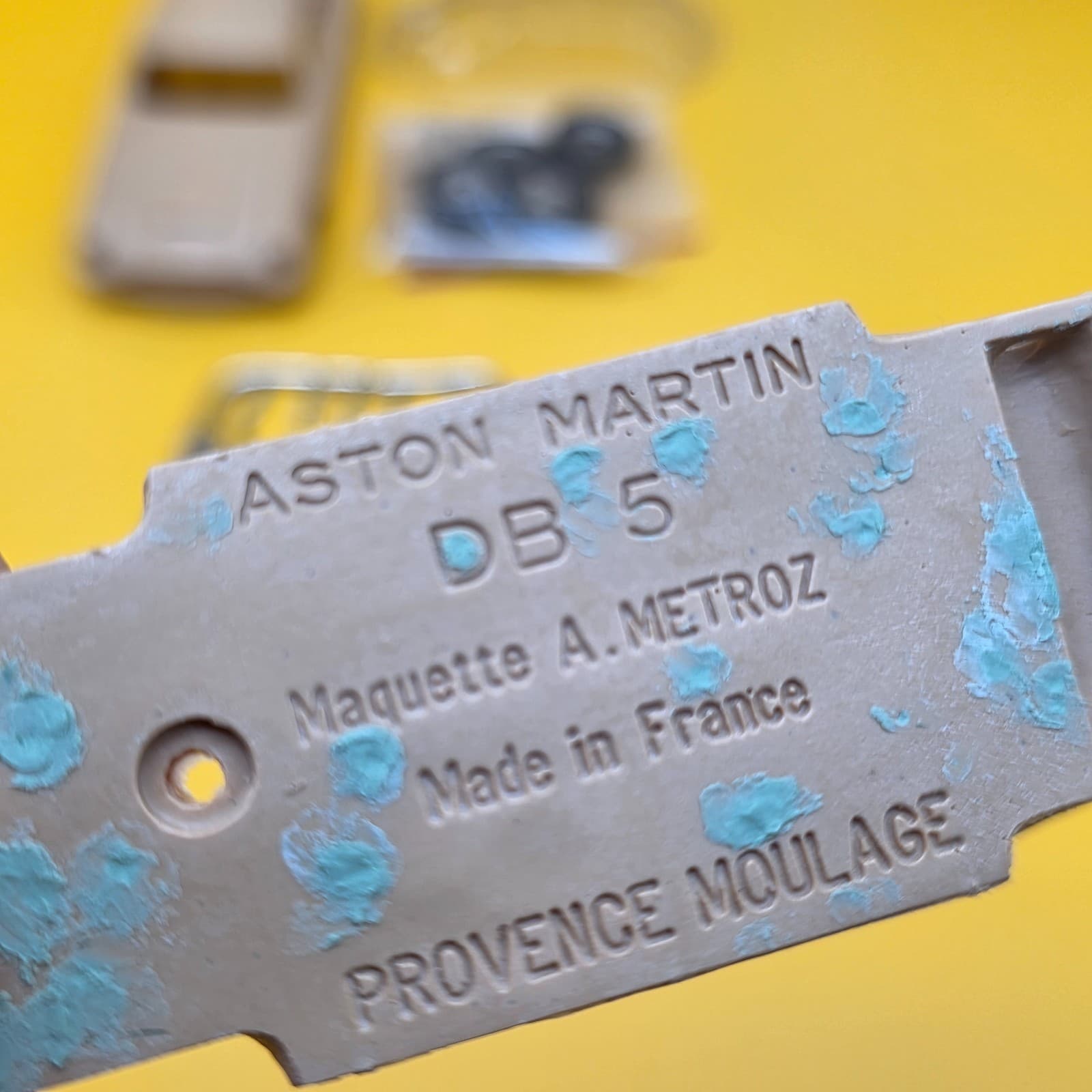 Provence Moulage 64 Aston Martin DB5 Coupe France Resin Model Car Kit 1:43 Scale - Thumbnail 7