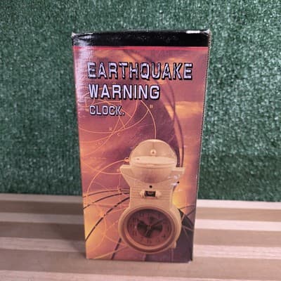 Vintage 90s Earthquake Warning Clock EA2000-C White Version - Thumbnail 2