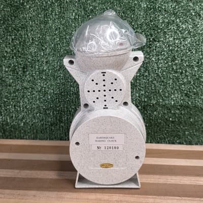 Vintage 90s Earthquake Warning Clock EA2000-C White Version - Thumbnail 9