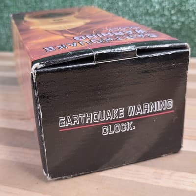 Vintage 90s Earthquake Warning Clock EA2000-C White Version - Thumbnail 6