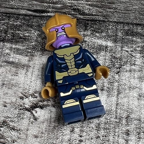 Not complete LEGO Marvel Avengerd 76141 Thanos Mech - Thumbnail 6