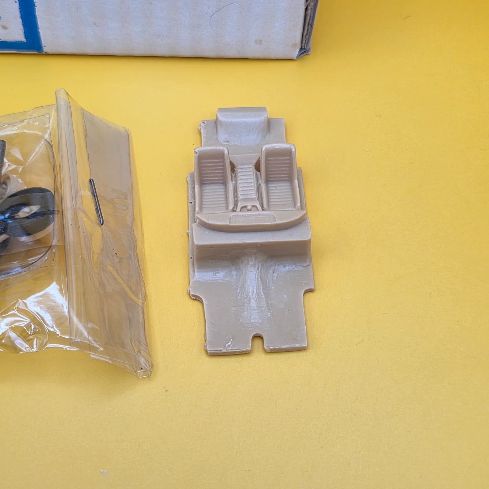 Provence Moulage 1:43 Scale Lotus Elan Coupe Model Kit French - Thumbnail 4