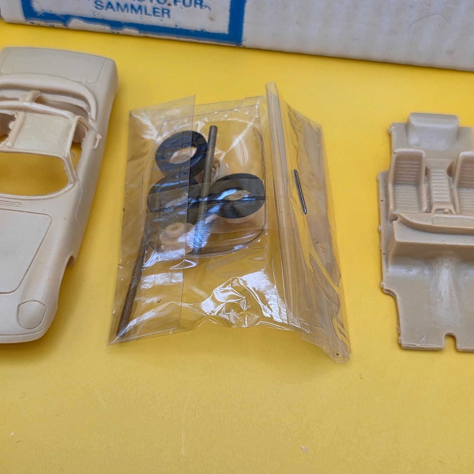 Provence Moulage 1:43 Scale Lotus Elan Coupe Model Kit French - Thumbnail 3
