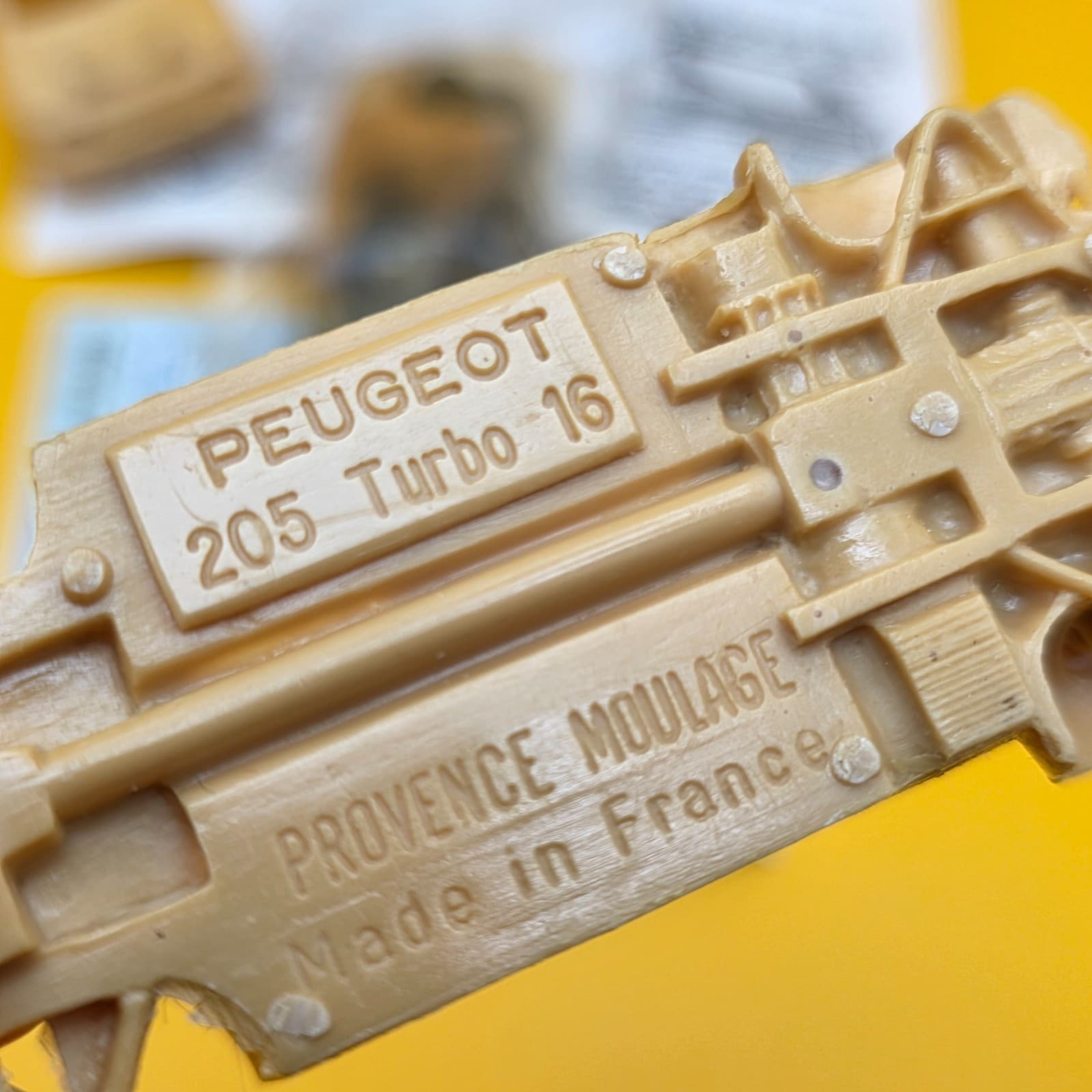 Provence Moulage Kit à Monter 1/43 - Peugeot 205 T16 Rallye RAC 1000 Lacs 1984 - Thumbnail 7