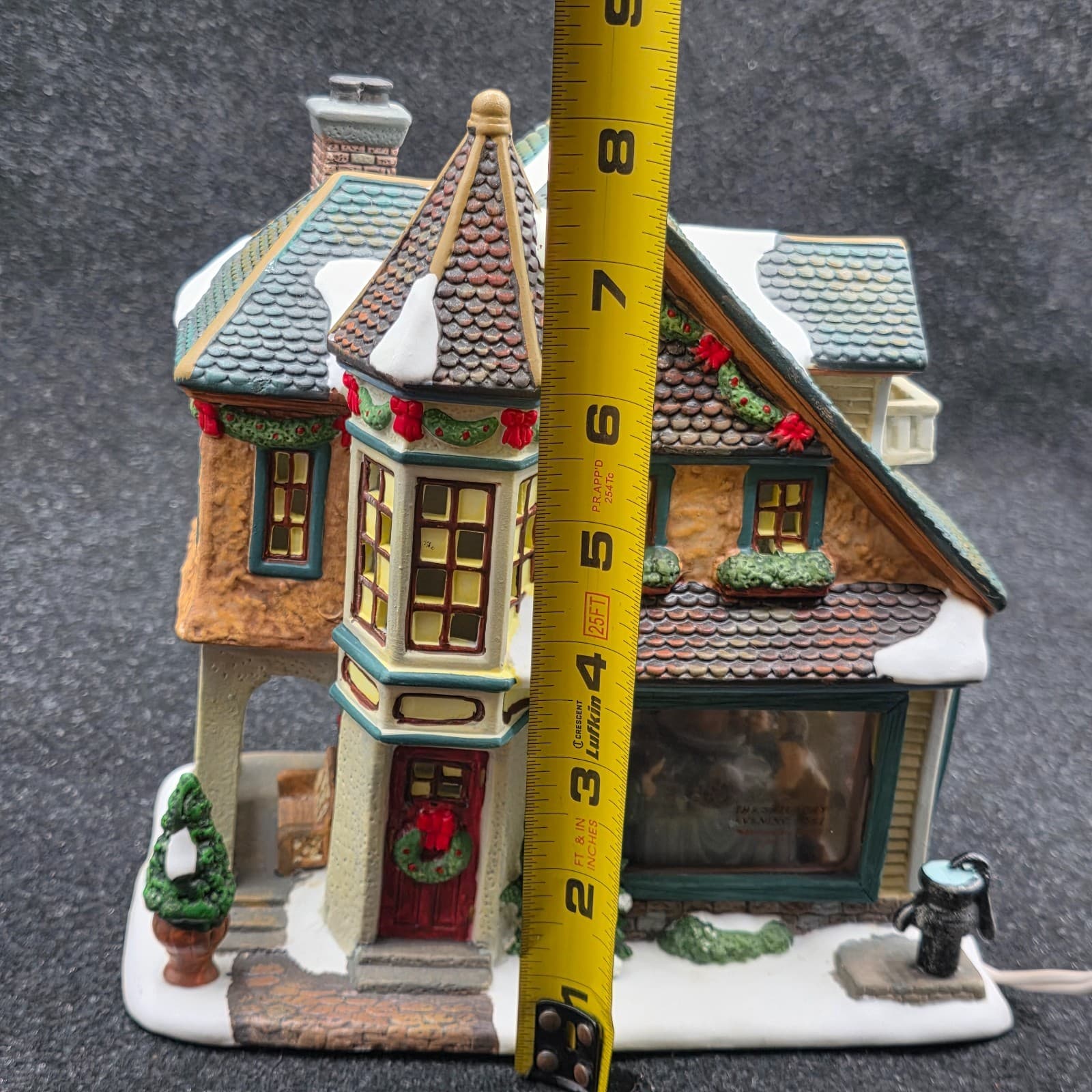 Norman Rockwell "Freedom From Want” Porcelain Christmas House Lighted Box - Thumbnail 9