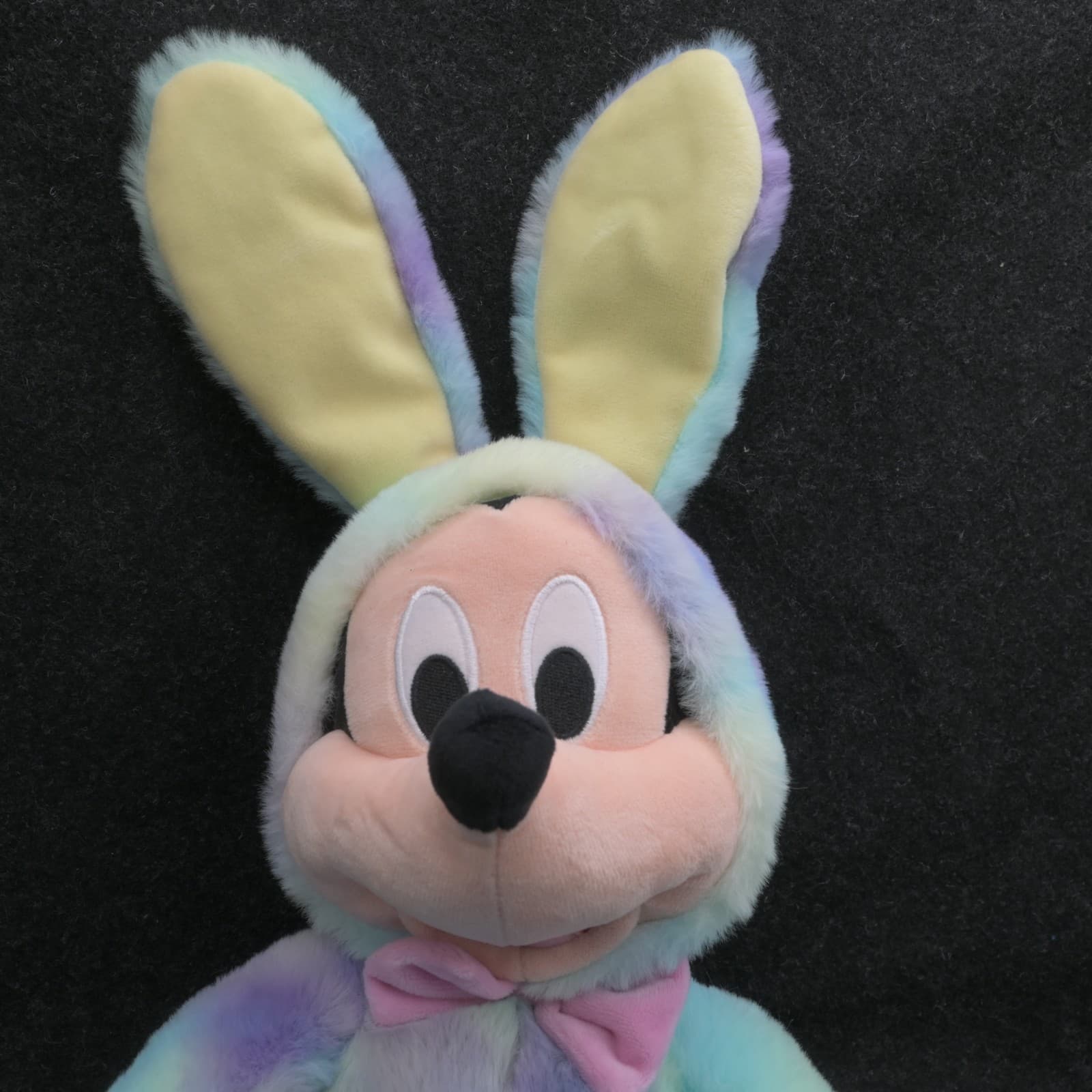 CUDDLY MICKEY MOUSE PLUSH EASTER BUNNY DISNEY STORE 2020 LOGO ON FOOT - Thumbnail 2