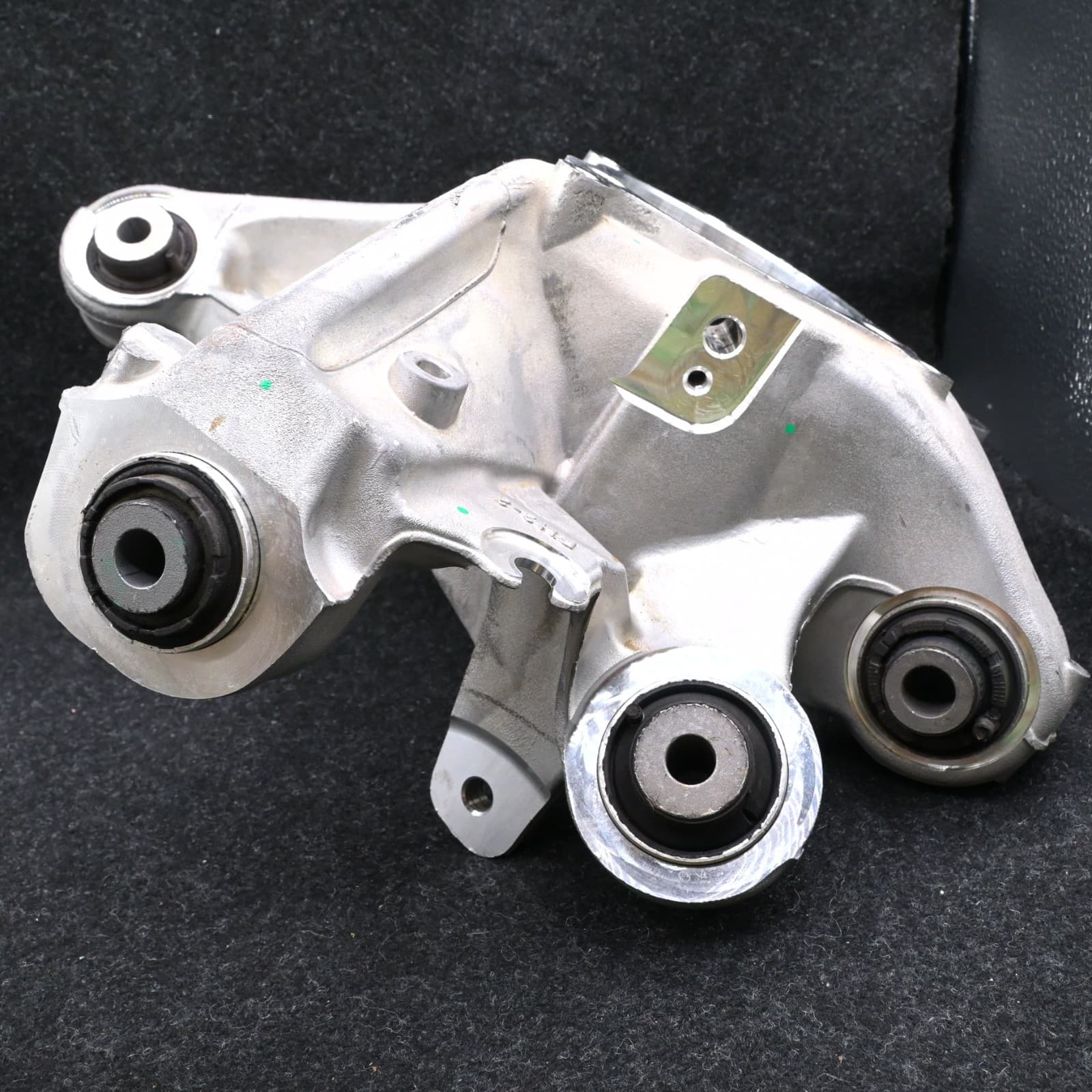 2026 Tesla Model Y Juniper Rear Knuckle Right 2188416-00-C - Thumbnail 8