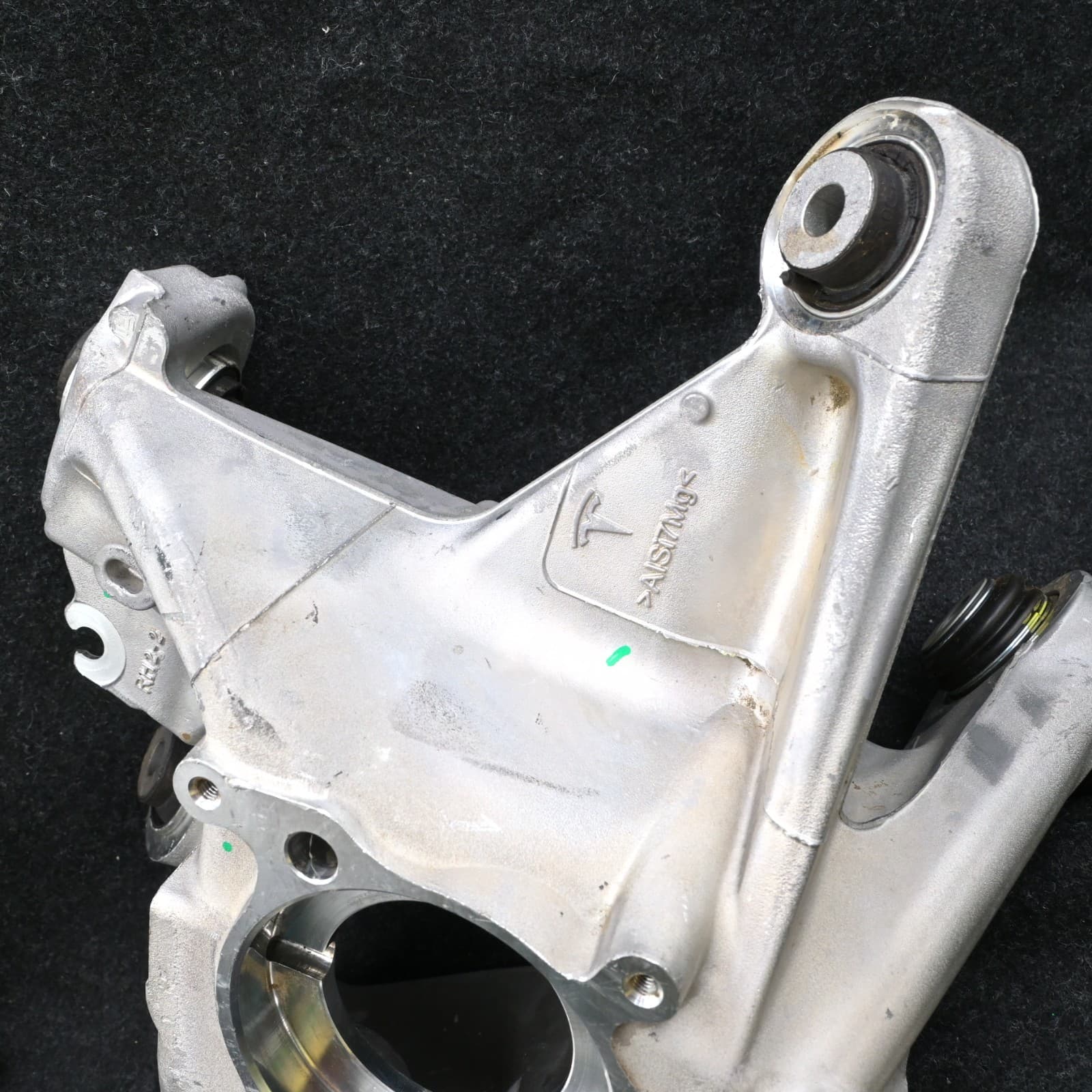 2026 Tesla Model Y Juniper Rear Knuckle Right 2188416-00-C - Thumbnail 5