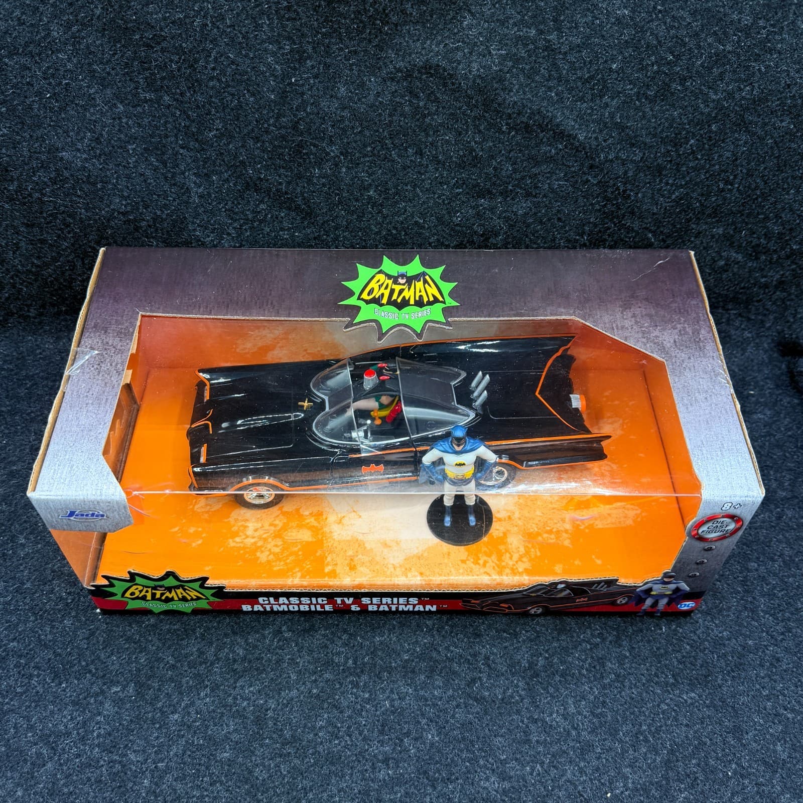 Jada Batman Classic TV Series Batmobile and Batman 1/24 (H) - Thumbnail 2