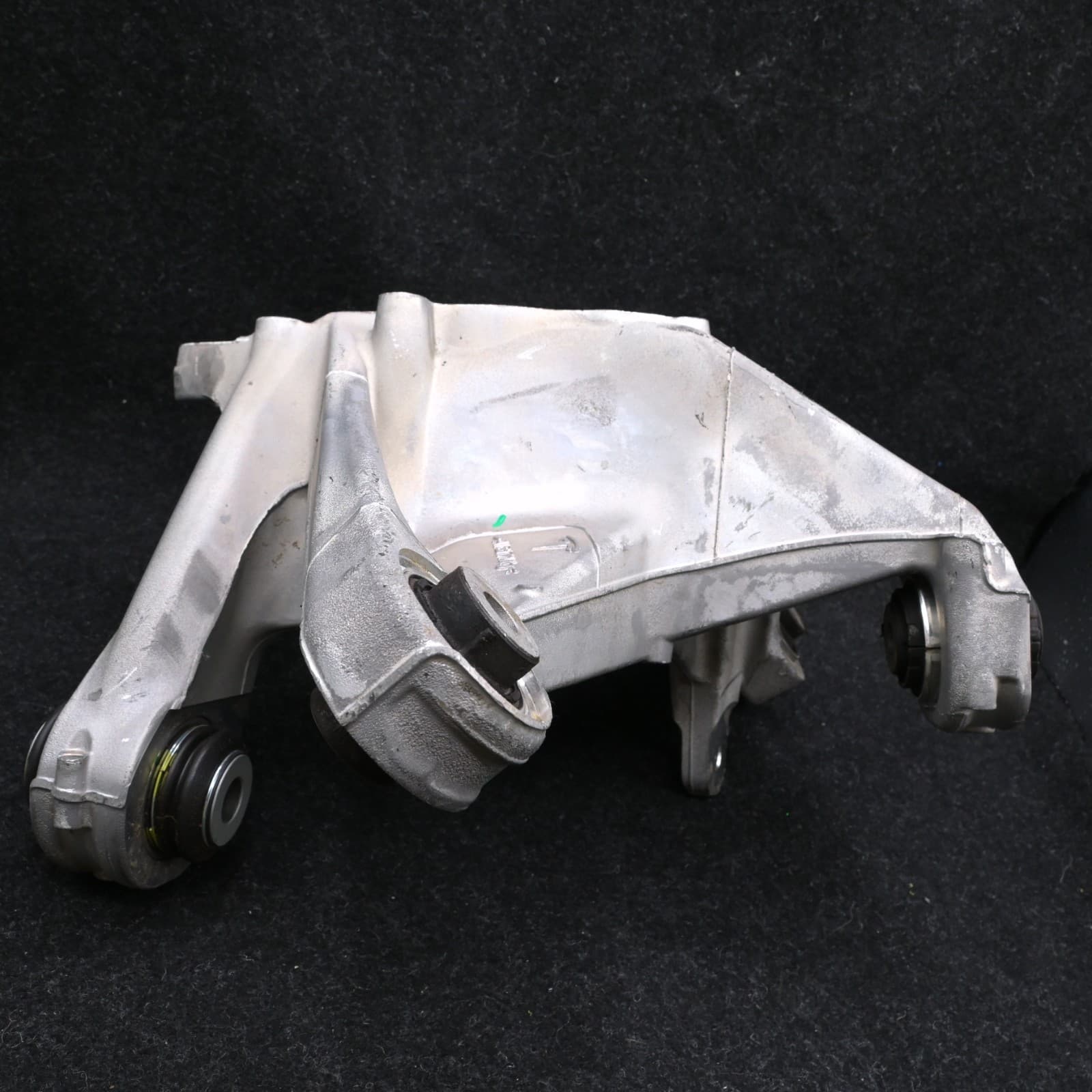2026 Tesla Model Y Juniper Rear Knuckle Right 2188416-00-C - Thumbnail 9