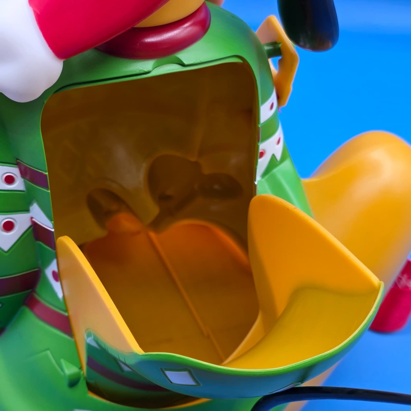 Disneyland Disney Pluto Christmas Popcorn Holder Bucket Park Exclusive W/Lanyard - Thumbnail 13