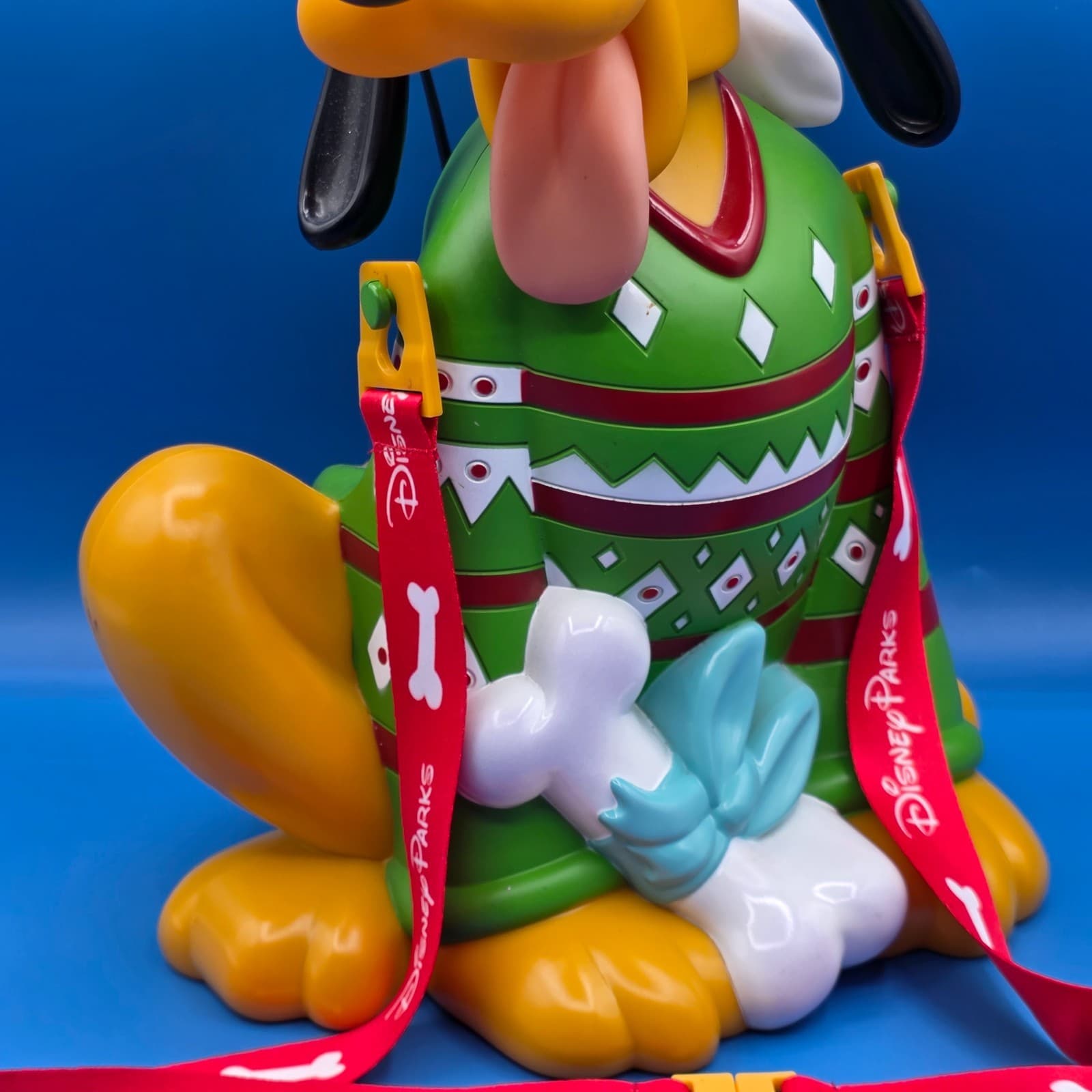 Disneyland Disney Pluto Christmas Popcorn Holder Bucket Park Exclusive W/Lanyard - Thumbnail 10