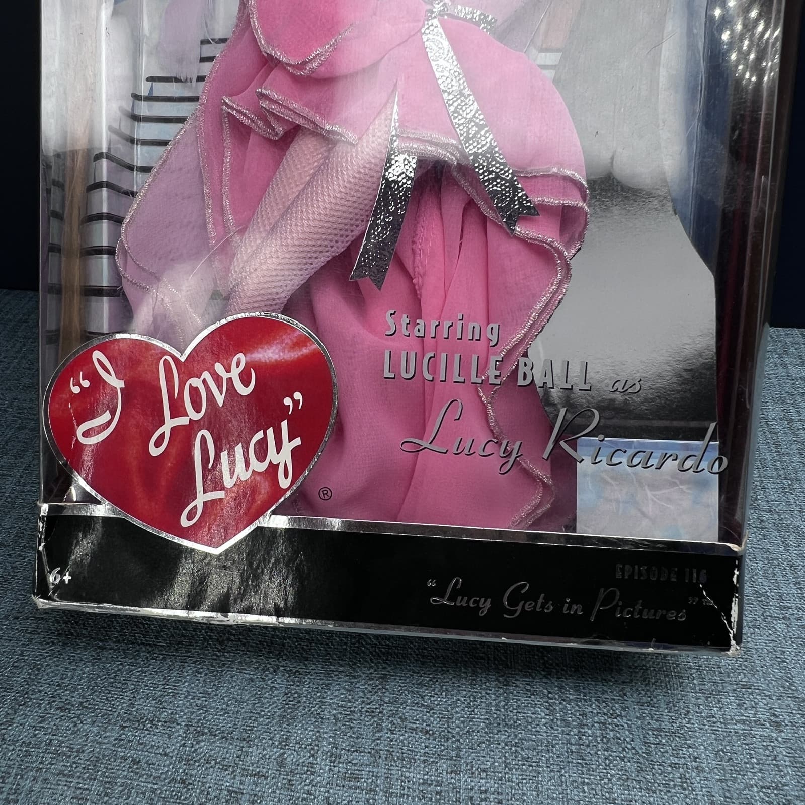 2006 Mattel I Love Lucy Episode 116 “Lucy Gets in Pictures” NIB Lucille Ball!!! - Thumbnail 2