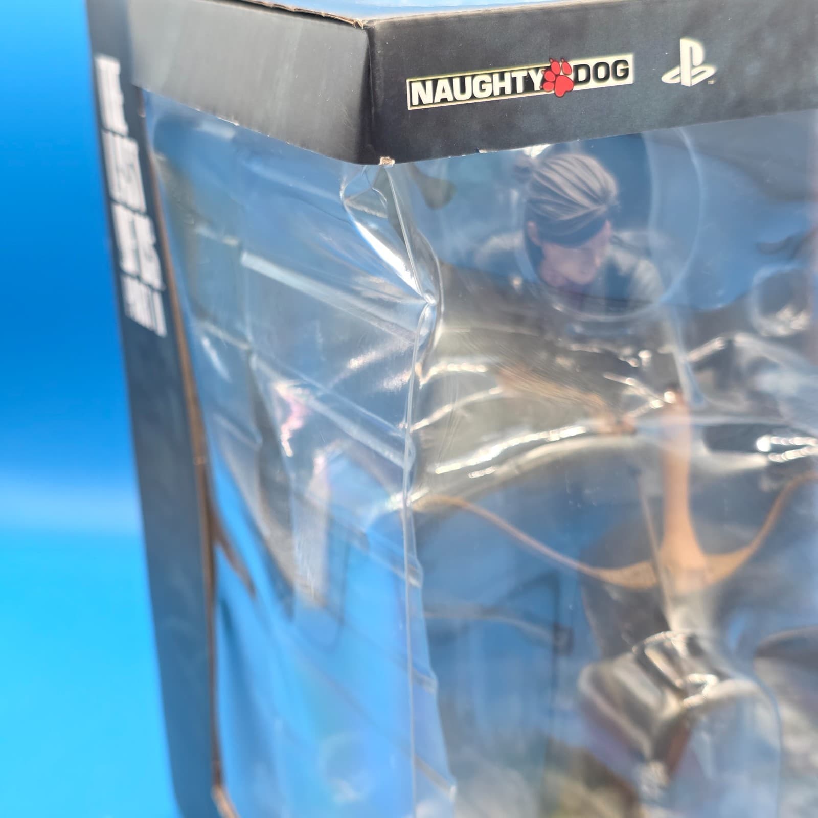 The Last of Us Part II 2 Ellie with Bow Figure Statue 8" Dark Horse NEW sealed - Thumbnail 7