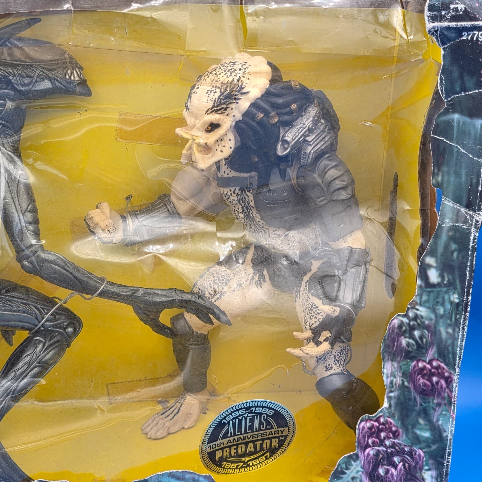 Aliens vs Predator "The Ultimate Battle" 1996 10th Aniversary Hasbro Kenner NIB - Thumbnail 3