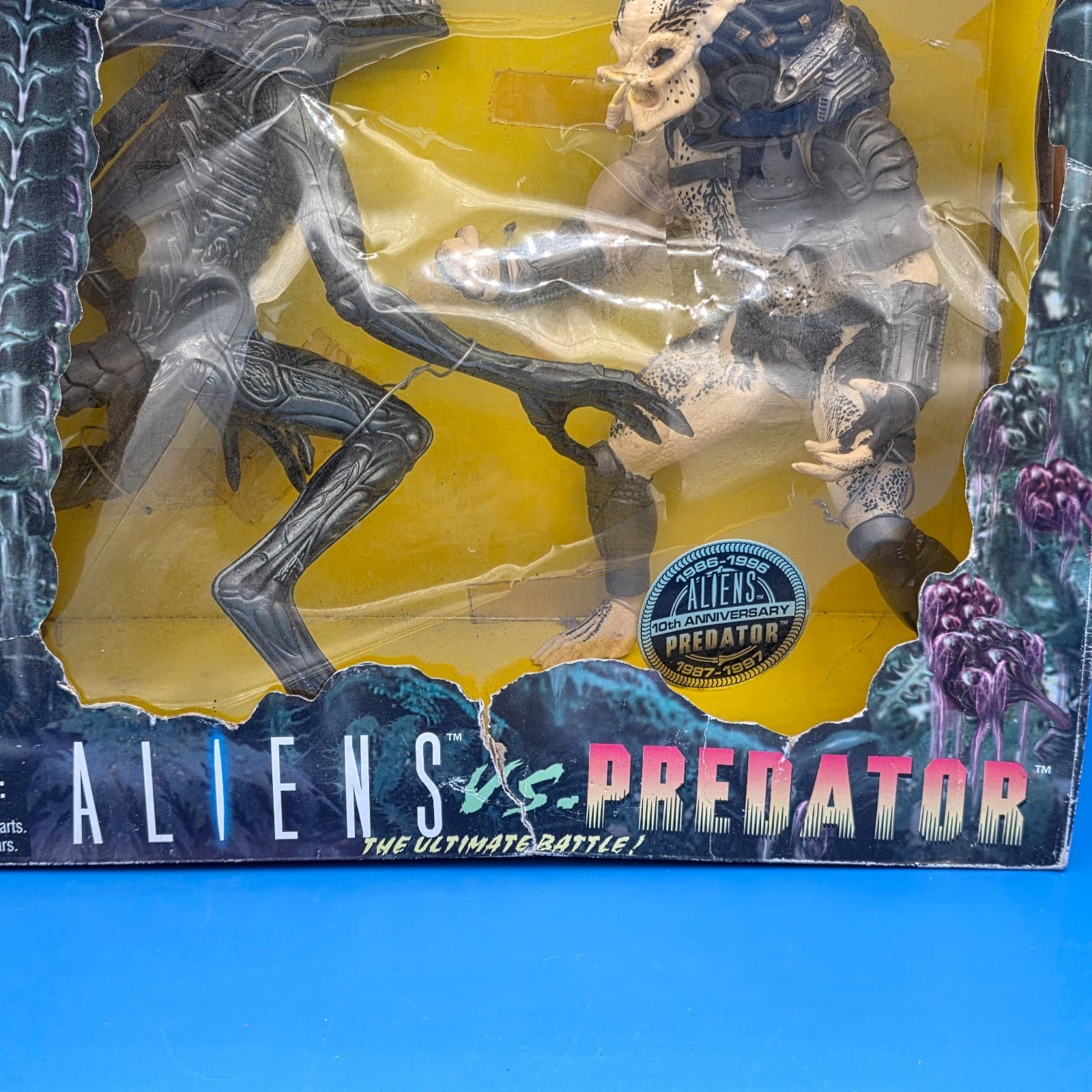 Aliens vs Predator "The Ultimate Battle" 1996 10th Aniversary Hasbro Kenner NIB - Thumbnail 2