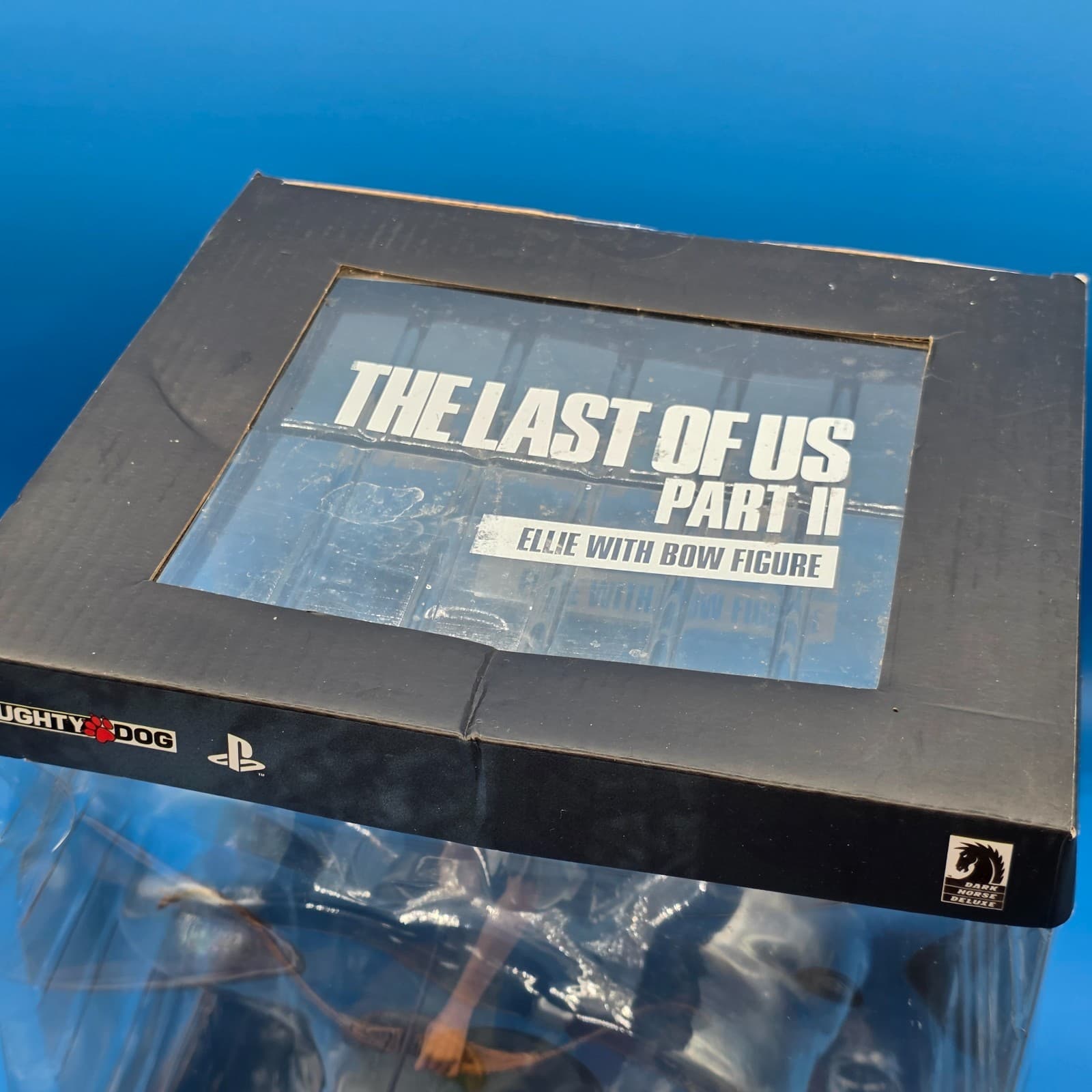 The Last of Us Part II 2 Ellie with Bow Figure Statue 8" Dark Horse NEW sealed - Thumbnail 3
