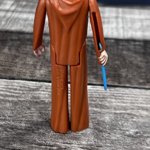 Vintage 1977 Kenner Star Wars Obi Wan Ben Kenobi Figure w/Cape, Damaged Saber - Thumbnail 8