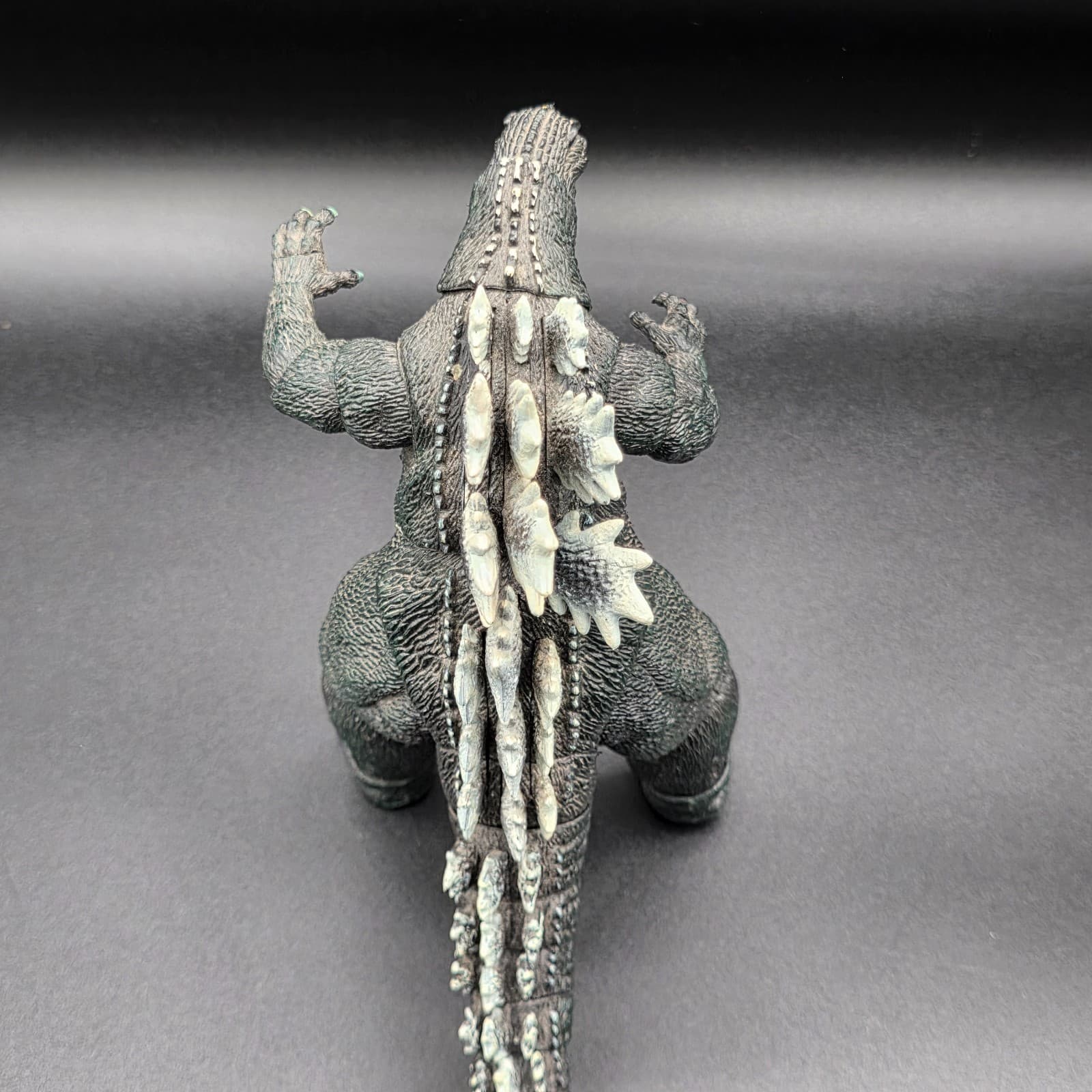 NECA 2014 Godzilla Figure TM & Co Toho WBE 6.5" Tall - Thumbnail 9