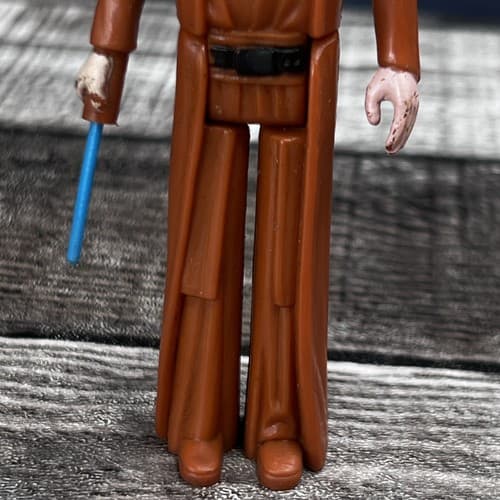 Vintage 1977 Kenner Star Wars Obi Wan Ben Kenobi Figure w/Cape, Damaged Saber - Thumbnail 4