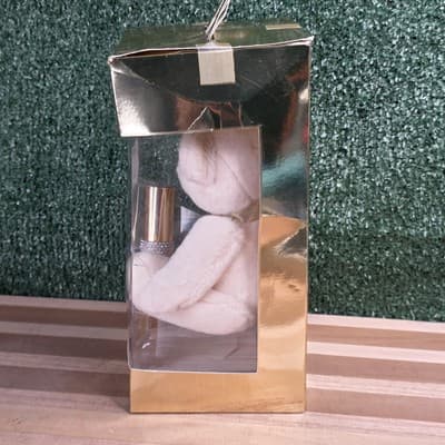 White Diamonds by Elizabeth Taylor 5Fl oz Eau de Toilette Spray w/a White Teddy! - Thumbnail 7