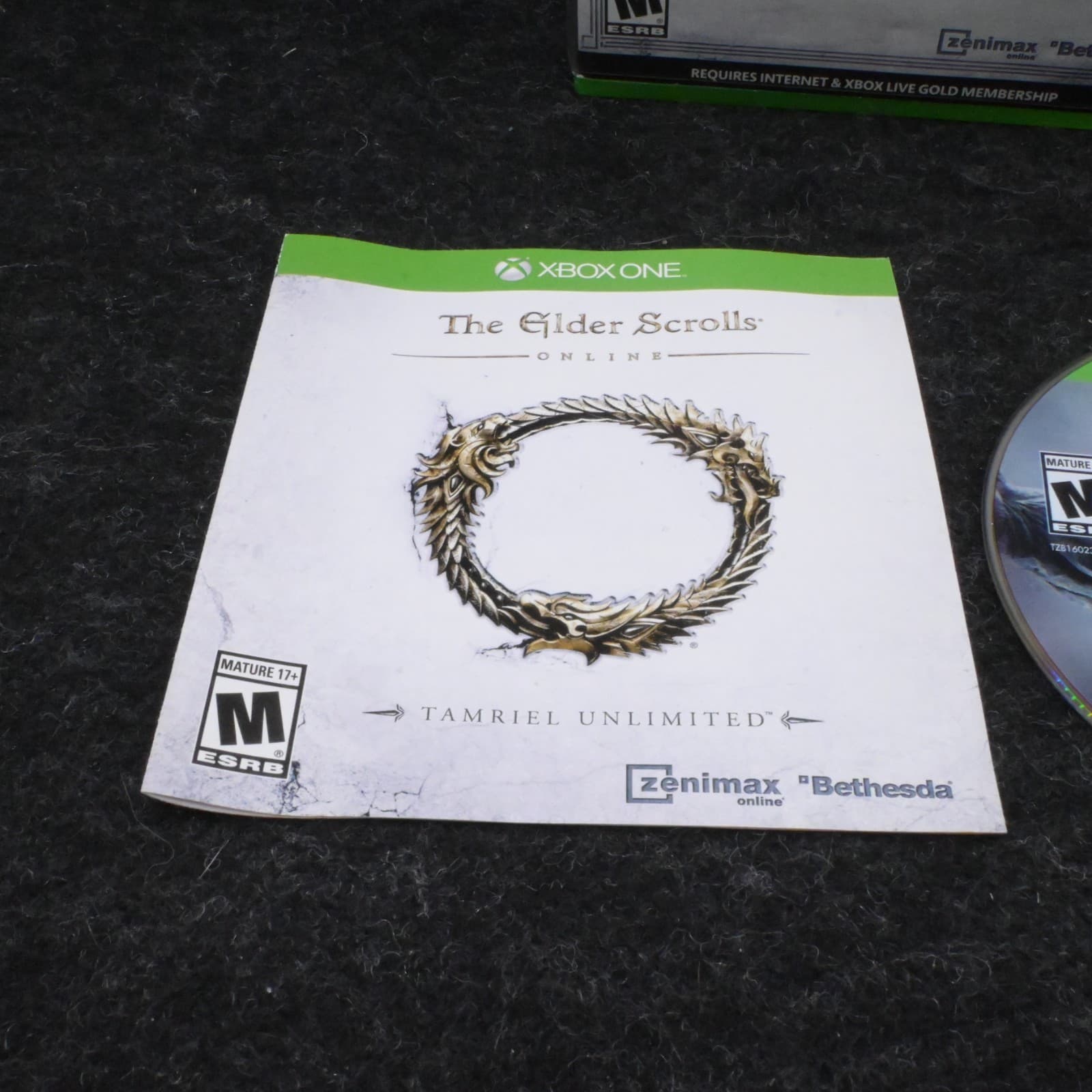 The Elder Scrolls Online: Tamriel Unlimited (Xbox One) COMPLETE CIB - Thumbnail 3