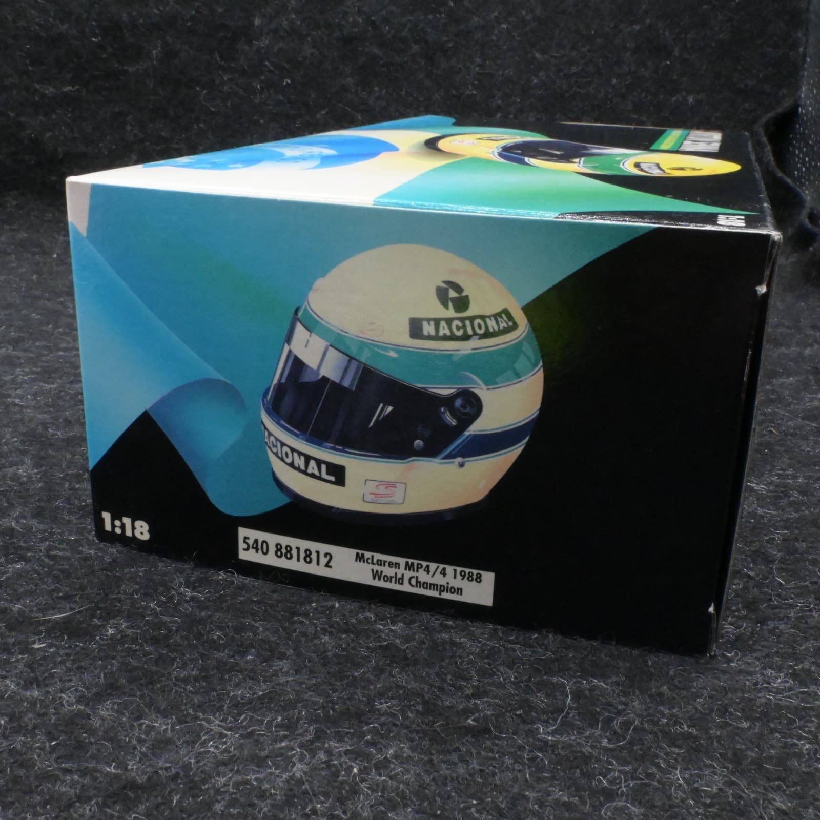 Minichamps Ayrton Senna MP4/4 #12 World Champion 1988 1/18 NIB - Thumbnail 10