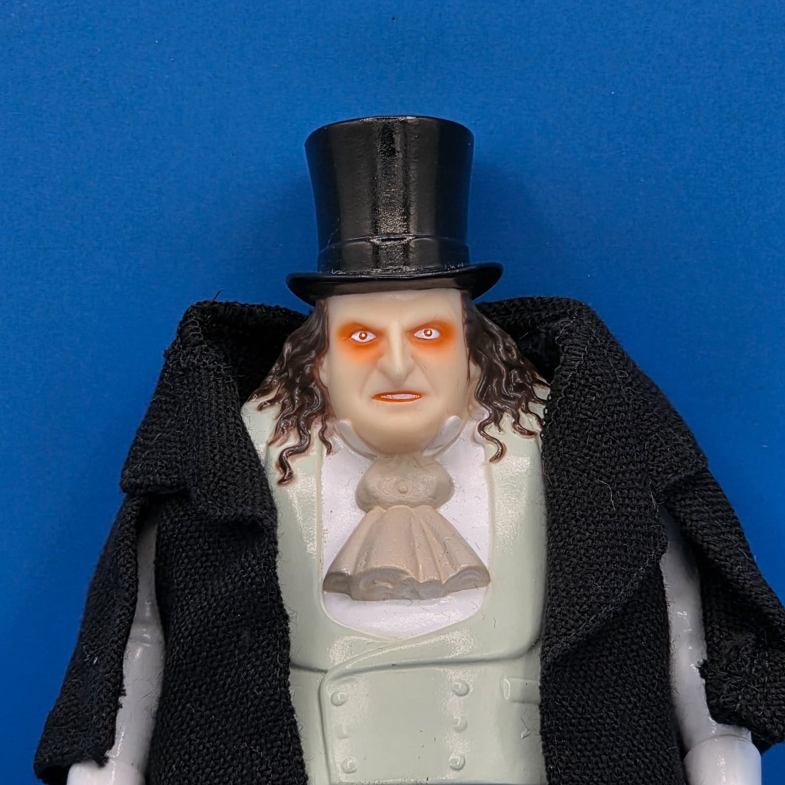 New Applause Batman Returns 8 1/2 Inch PENQUIN Figure Doll 4 - Thumbnail 2