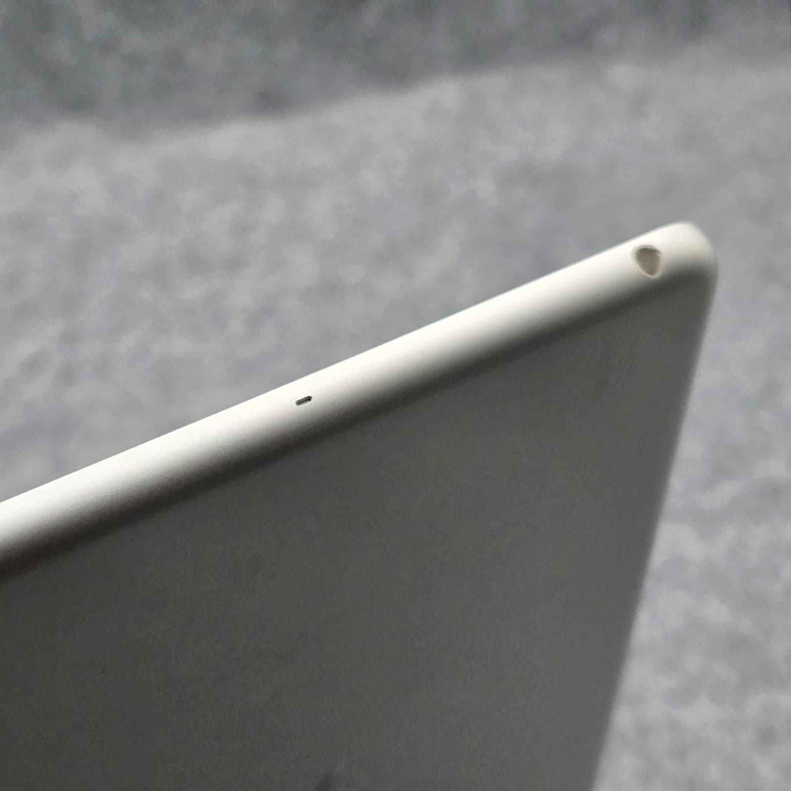 Apple iPad Mini A1432 FOR PARTS OR REPAIR BUNDLE - Thumbnail 3