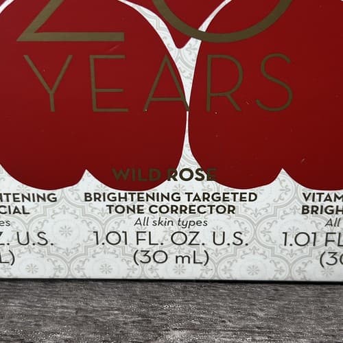 VINTAGE KORRES THE ULTIMATE WILD ROSE COLLECTION SLEEPING FACIAL GIFT SET - Thumbnail 3