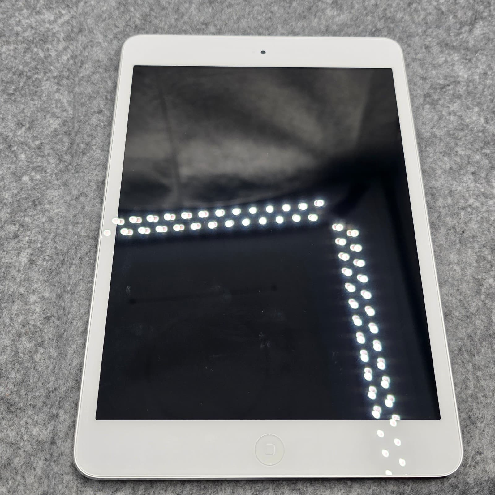 Apple iPad Mini A1432 FOR PARTS OR REPAIR BUNDLE - Thumbnail 8
