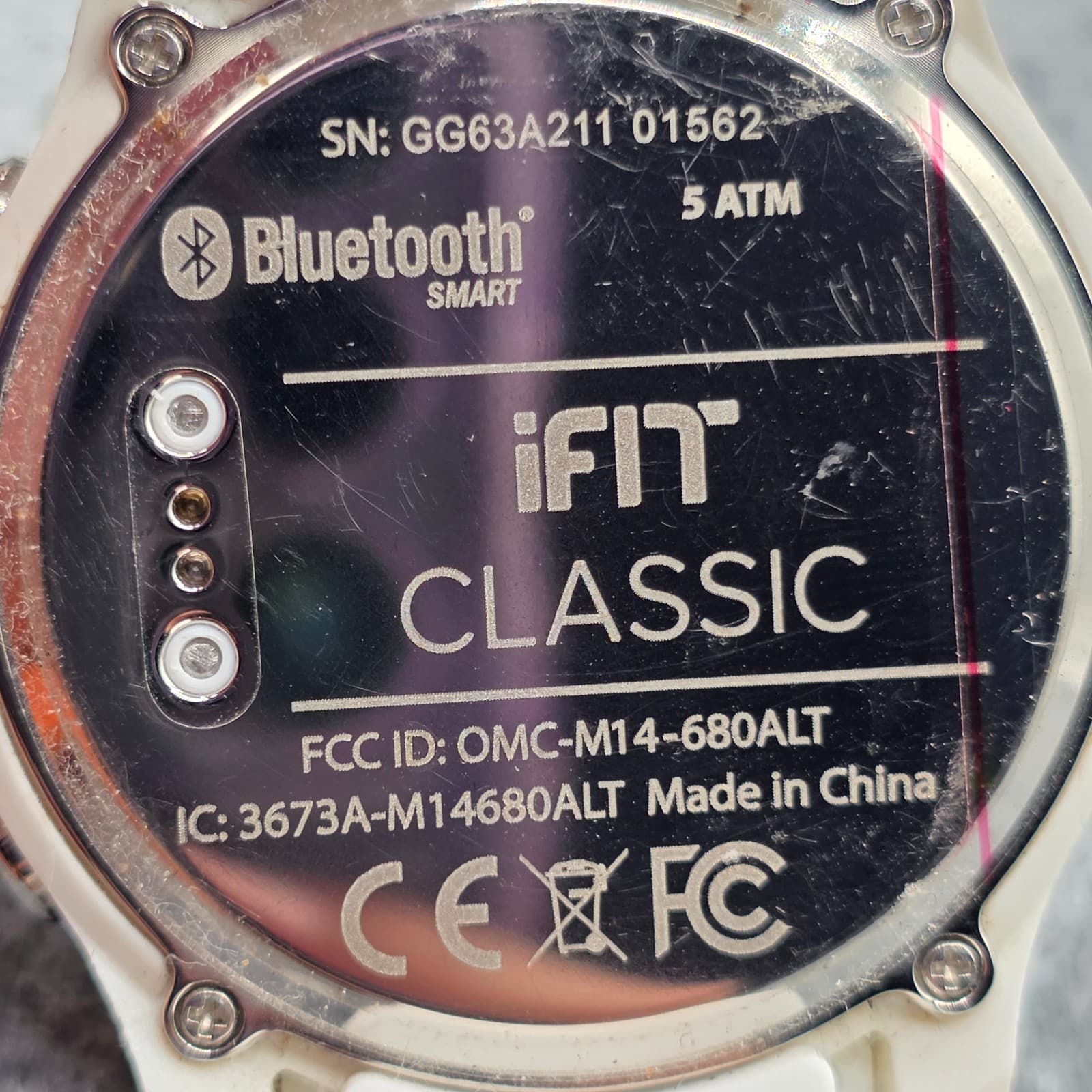 iFit Classic White Fitness Tracker Watch NO CHARGER - Thumbnail 2