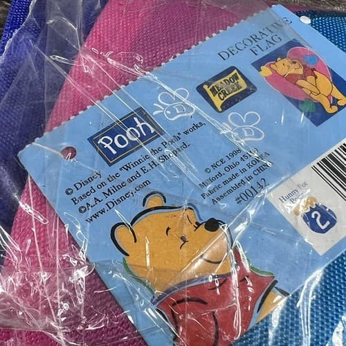 Vintage 1998 Disney Pooh Decorative Valentine Flag Banner 28x40 New - Thumbnail 8
