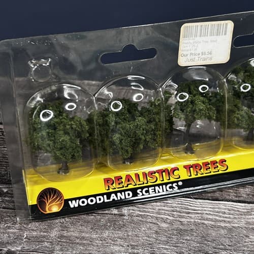 Woodland Scenics TR1502 1-1/4"-2" Medium Green Model Trees (Pack of 5) - Thumbnail 4